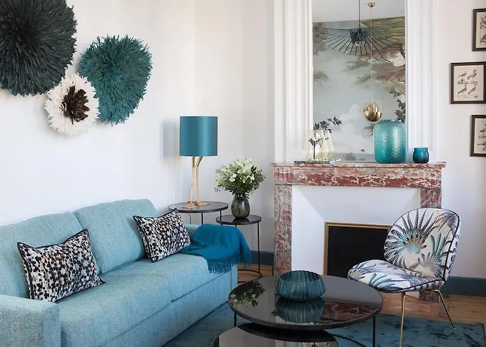 里亚尔别墅 公寓